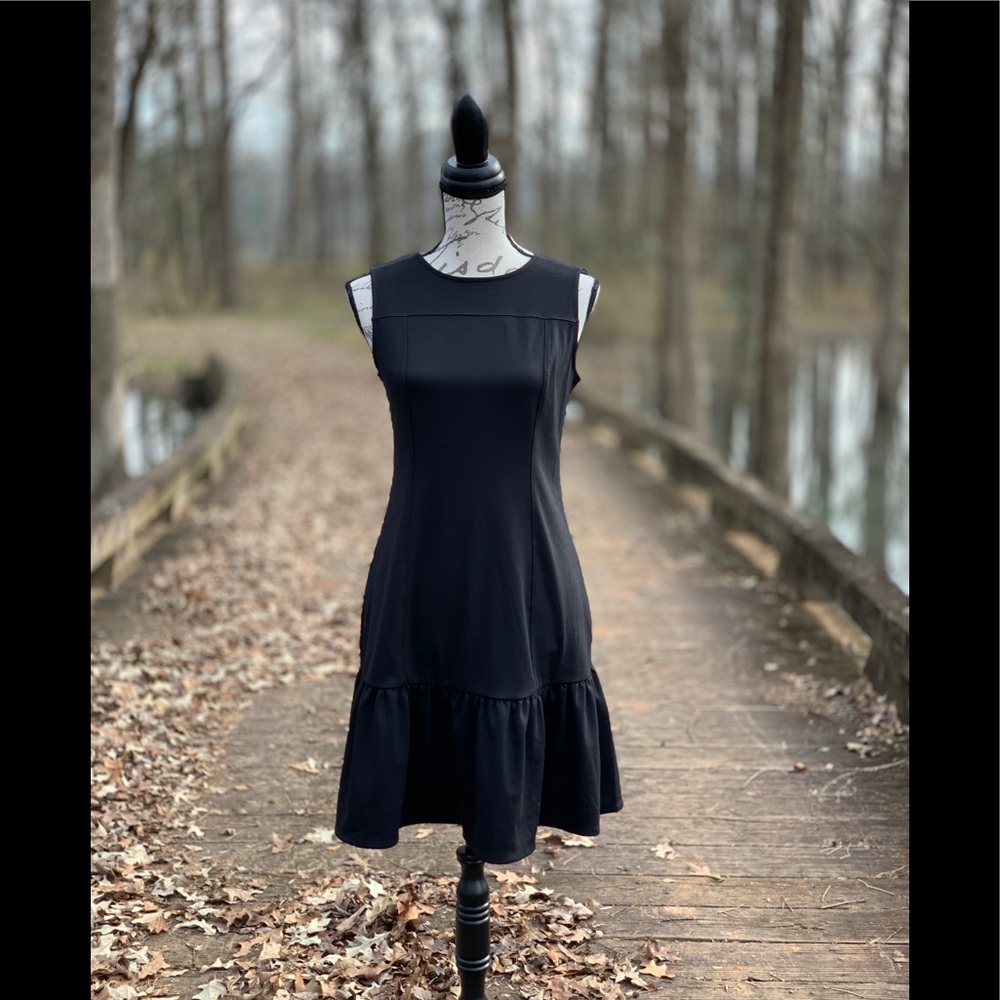 Gap Black Sleeveless Dress